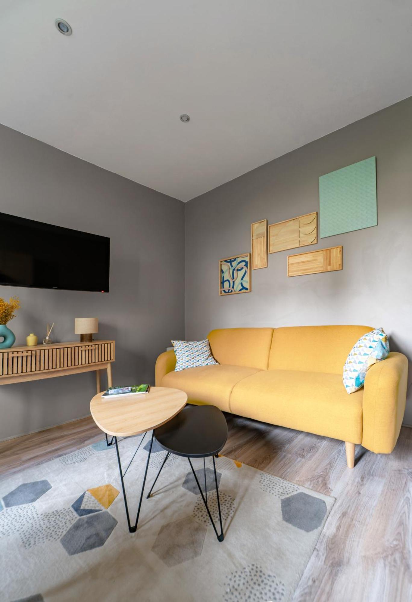 Le Vizier - Appartement Design Avec Parking En Centre Ville Vichy Ngoại thất bức ảnh