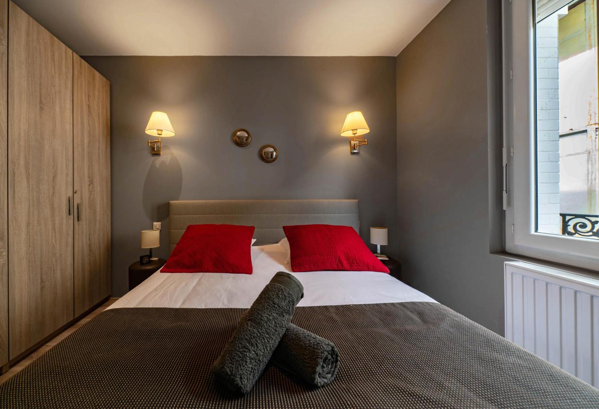 Le Vizier - Appartement Design Avec Parking En Centre Ville Vichy Ngoại thất bức ảnh