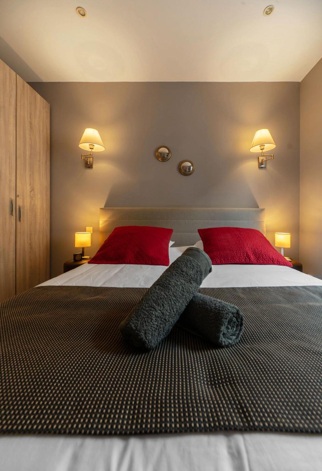 Le Vizier - Appartement Design Avec Parking En Centre Ville Vichy Ngoại thất bức ảnh