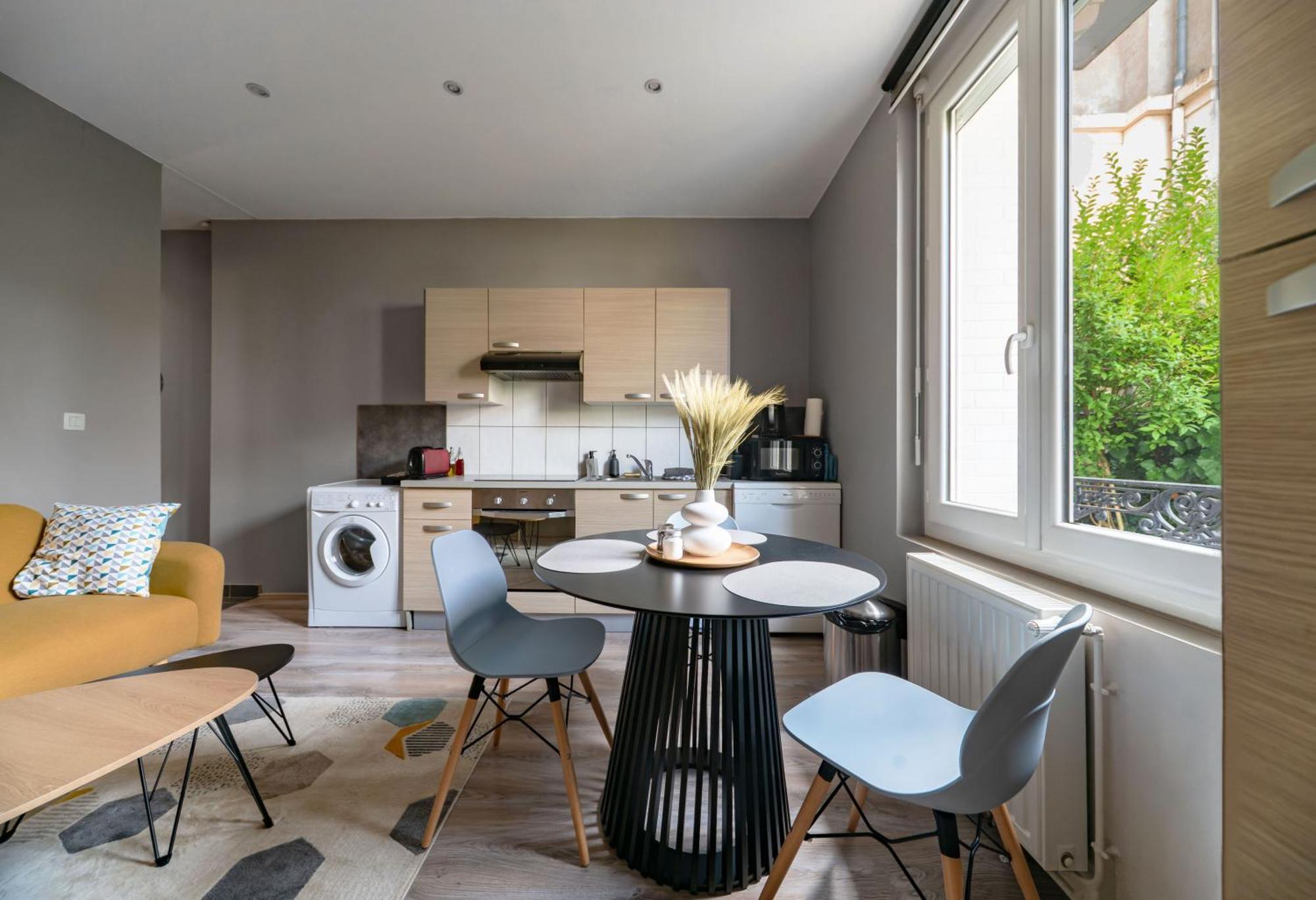 Le Vizier - Appartement Design Avec Parking En Centre Ville Vichy Ngoại thất bức ảnh
